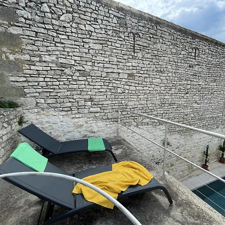 Maisons Happy Haveli Villa Arpaillargues-et-Aureillac