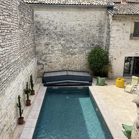Maisons Happy Haveli * Arpaillargues-et-Aureillac